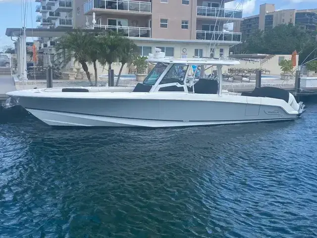 Boston Whaler 38 Outrage