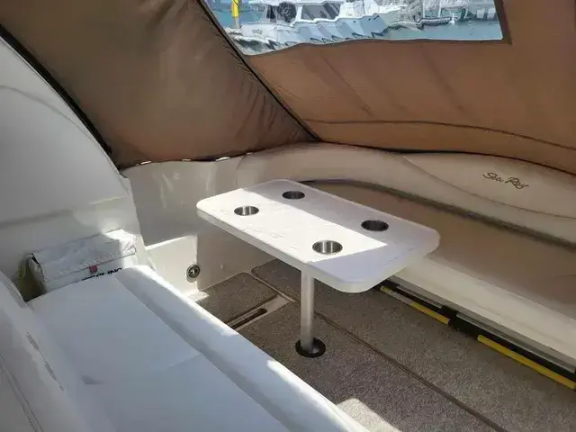 Sea Ray 410 Express Cruiser