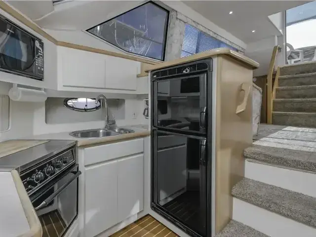 Carver 405 Aft Cabin