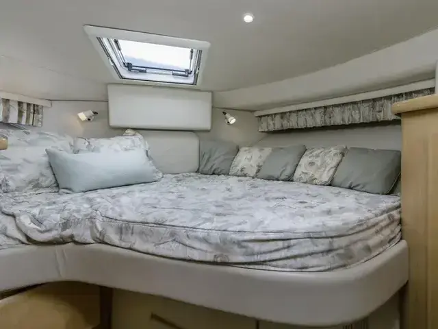 Carver 405 Aft Cabin