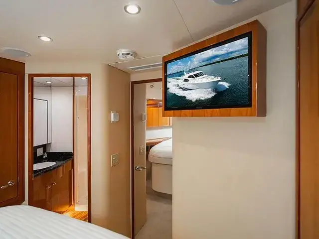 Hatteras 64 Motor Yacht