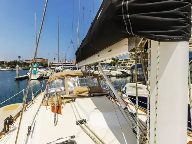 Tartan 37