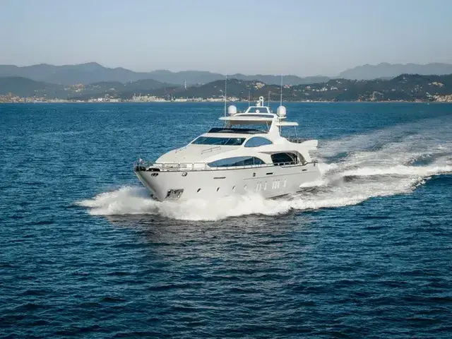 Azimut Grande 116