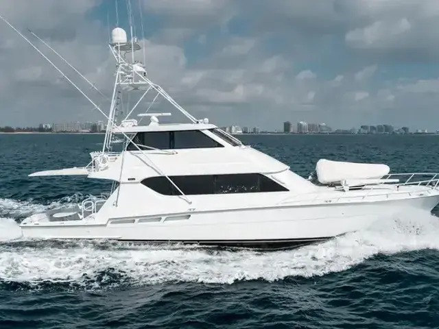 Hatteras 70 Convertible