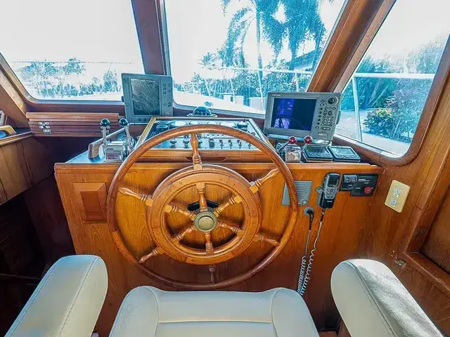 Defever 49 Pilothouse