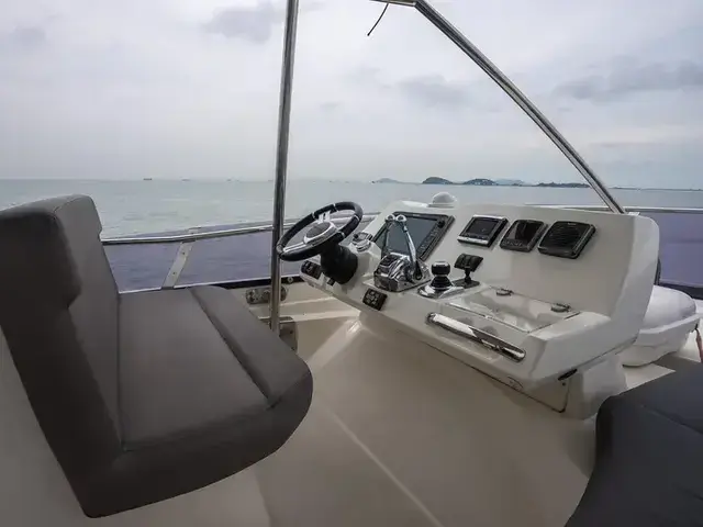 Prestige 550 Fly