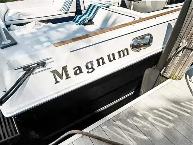 Magnum 53 Sport