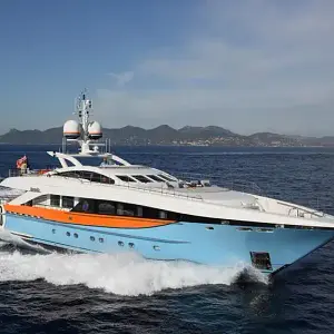 2011 Heesen 3700