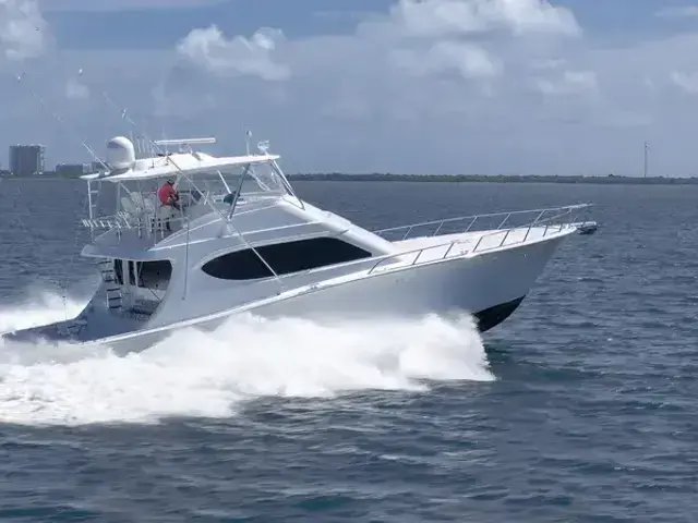 Hatteras 70 Convertible