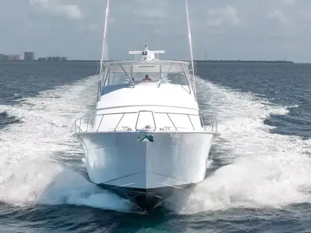 Hatteras 70 Convertible