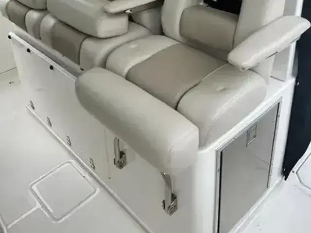 Boston Whaler 38 Outrage