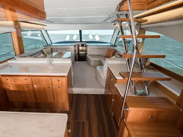 Riviera Enclosed Flybridge 53