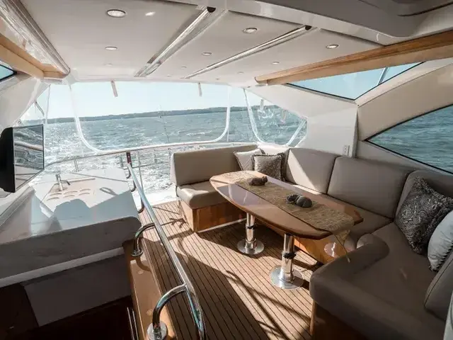 Riviera Enclosed Flybridge 53