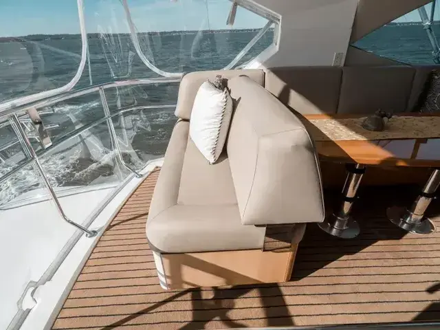 Riviera Enclosed Flybridge 53