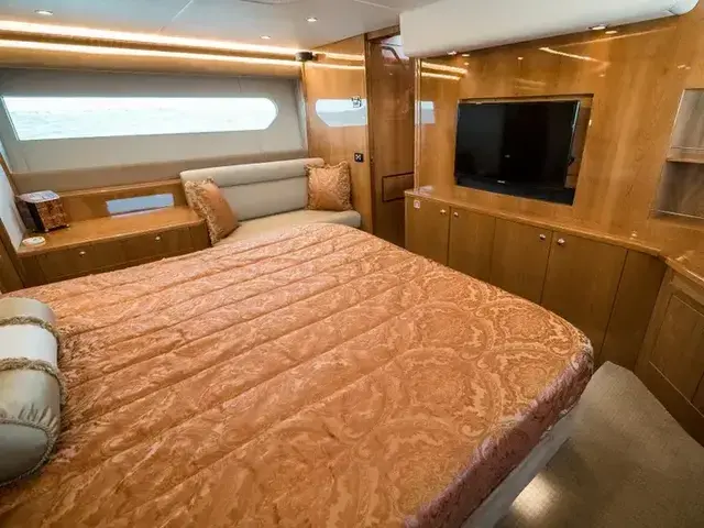 Riviera Enclosed Flybridge 53