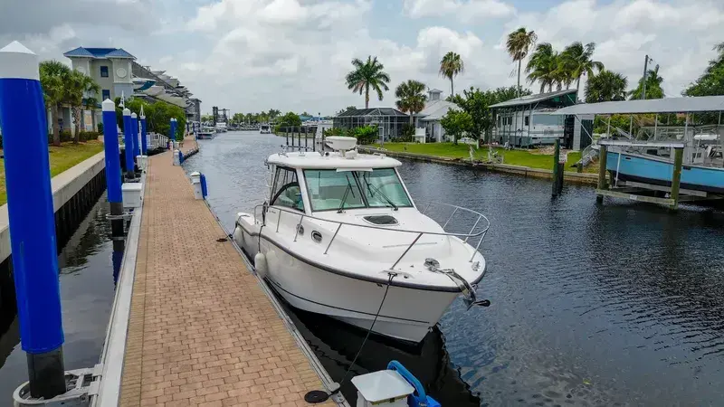 2018 Boston Whaler 31