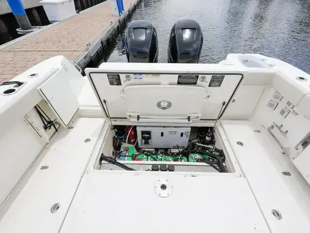 Boston Whaler 31