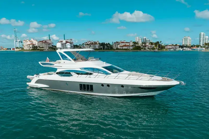 2015 Azimut 64