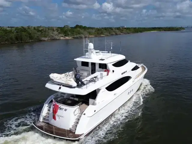 Hatteras 80 Enclosed Bridge Skylounge