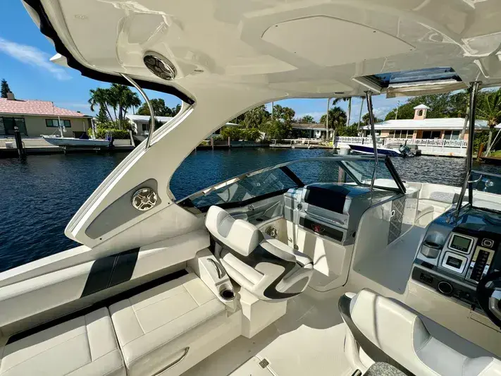 2012 Chaparral 327 ssx