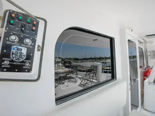 Hatteras 80 Enclosed Bridge Skylounge