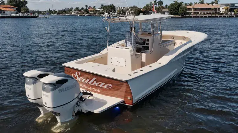 2019 Carolina Skiff 32' center console