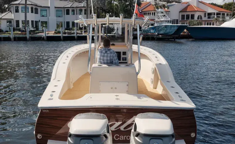 2019 Carolina Skiff 32' center console