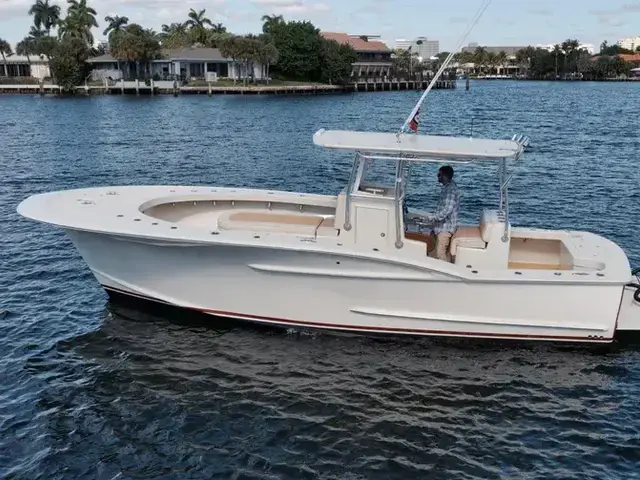 Carolina Skiff 32