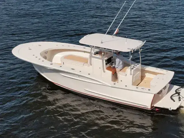 Carolina Skiff 32