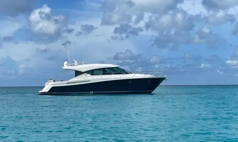 Tiara Yachts 53 Coupe