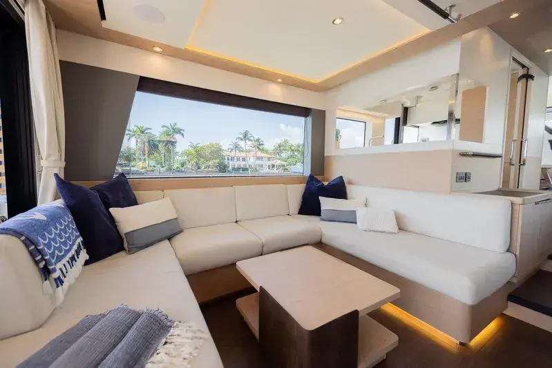 2022 Beneteau grand trawler 62