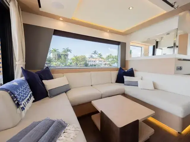 Beneteau Grand Trawler  62