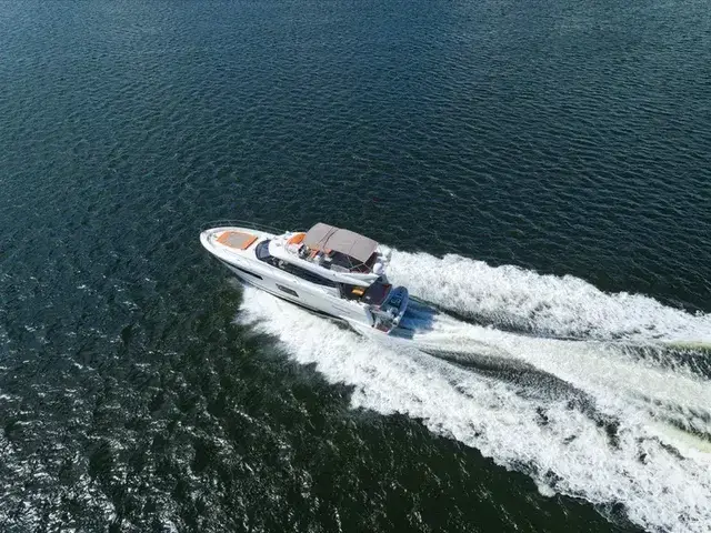 Prestige 550 Fly