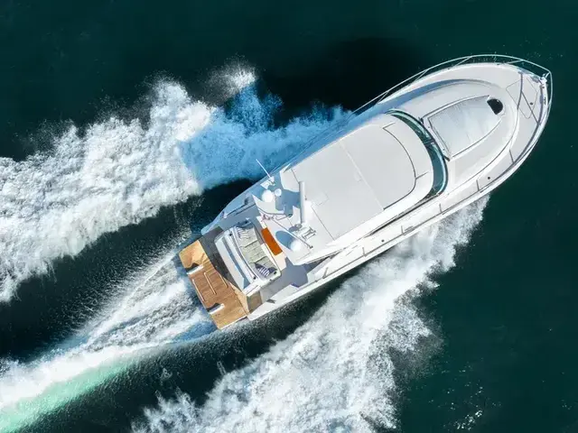 Tiara Yachts 44 Coupe