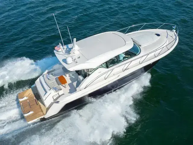 Tiara Yachts 44 Coupe