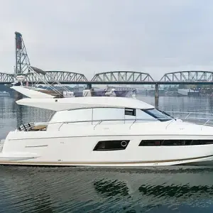 2016 Prestige 50