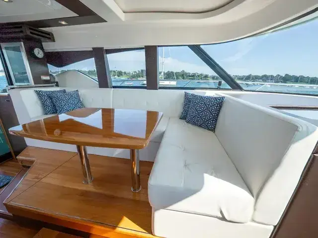 Tiara Yachts 44 Coupe