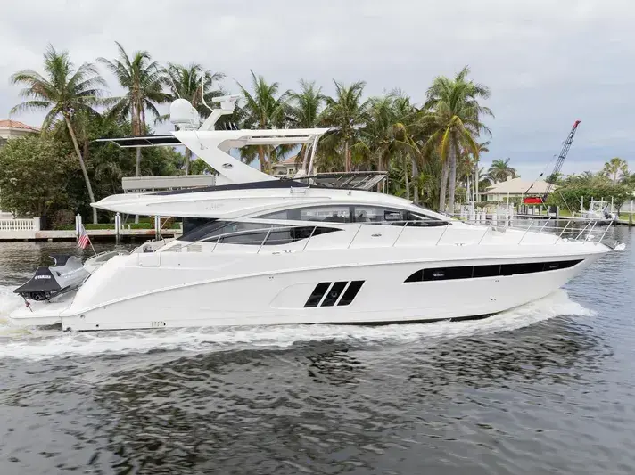 2017 Sea Ray 590 fly bridge