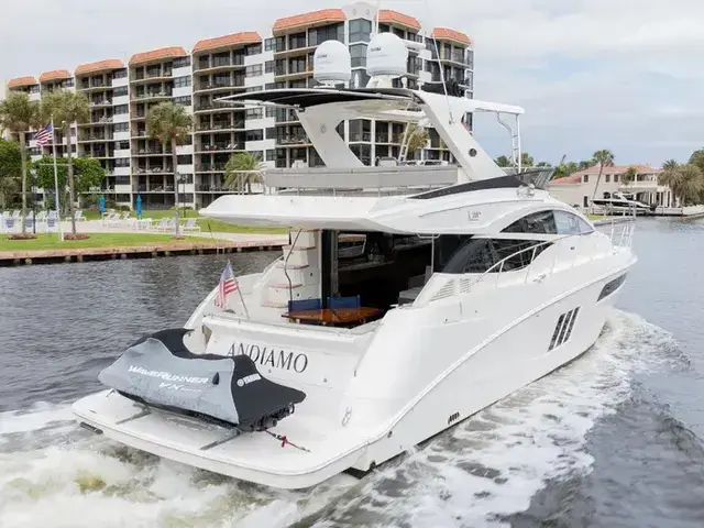 Sea Ray 590 Fly Bridge