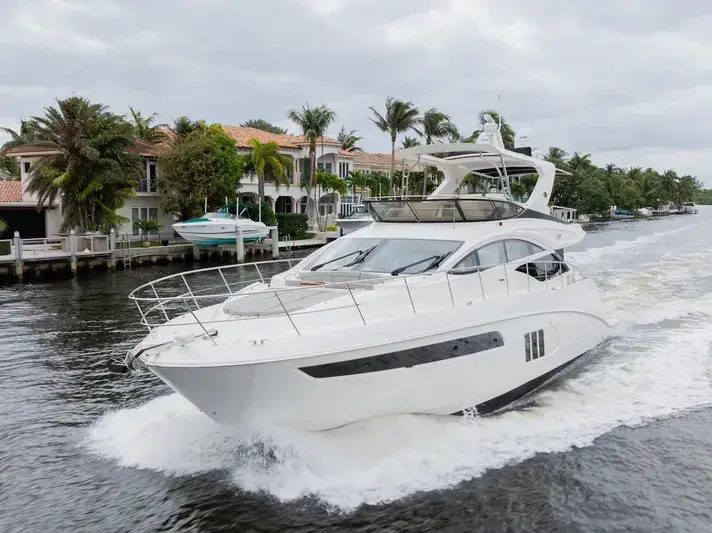 2017 Sea Ray 590 fly bridge