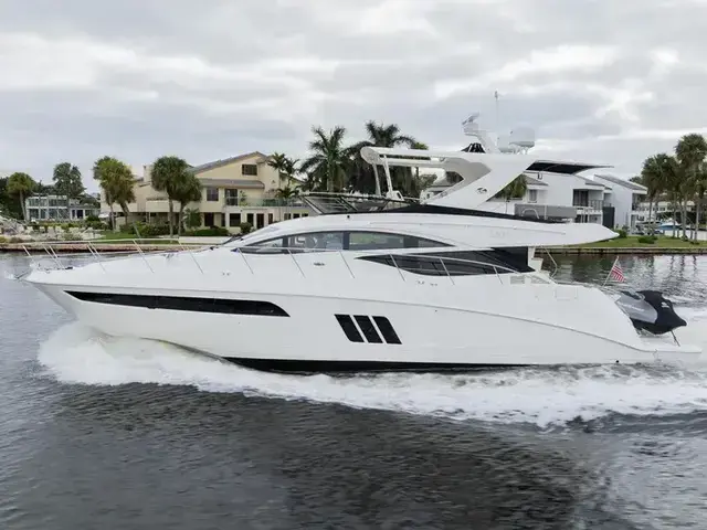 Sea Ray 590 Fly Bridge