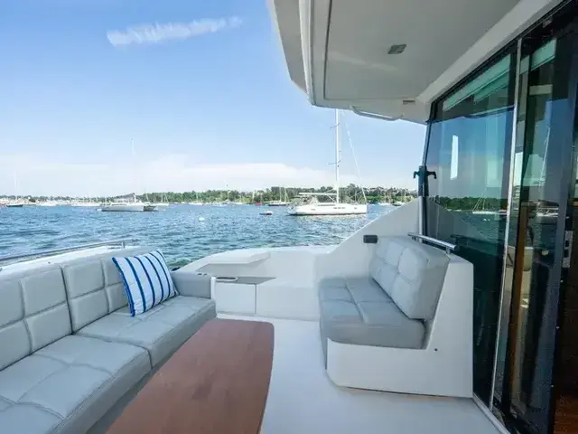 Tiara Yachts 44 Coupe