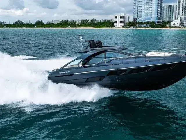 Pershing 54