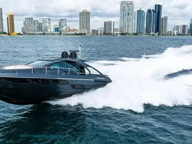 Pershing 54