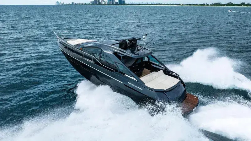 2018 Pershing 54