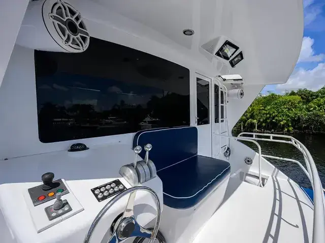 Viking Yachts 65 Enclosed