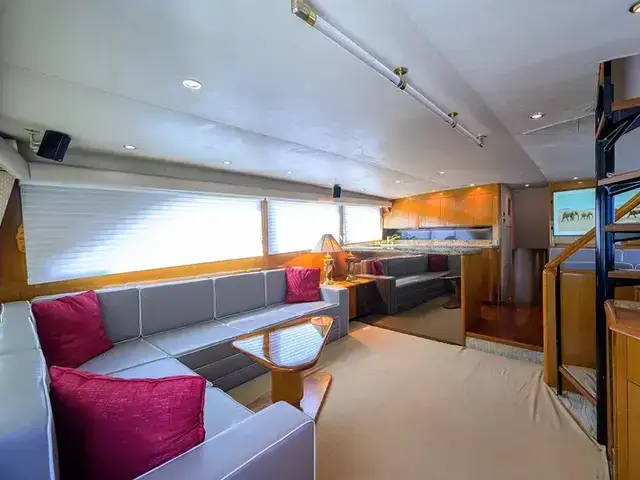 Viking Yachts 65 Enclosed