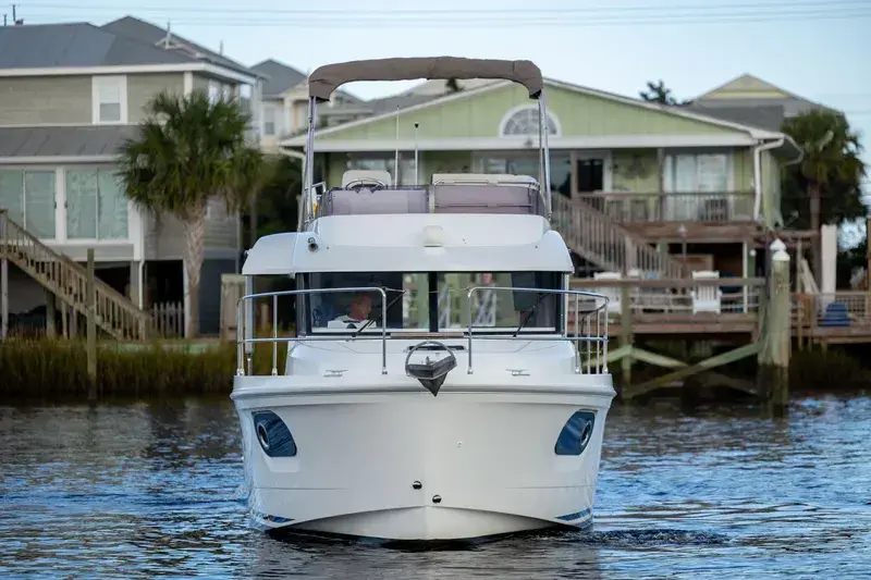 2019 Beneteau swift trawler 30