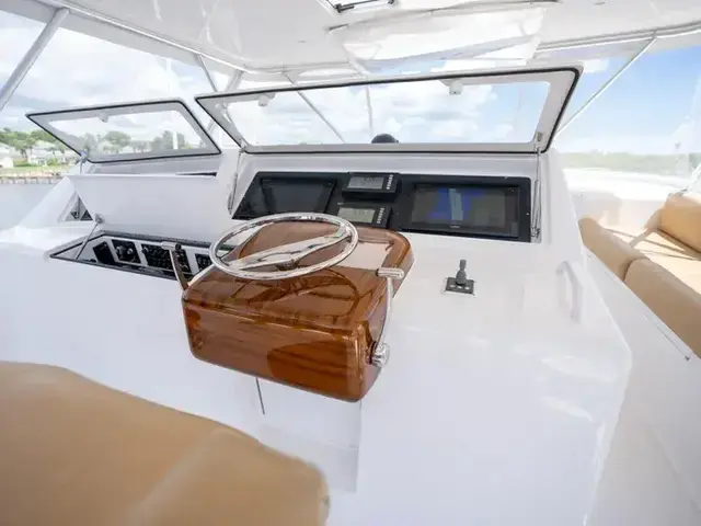 Viking Yachts 65 Convertible