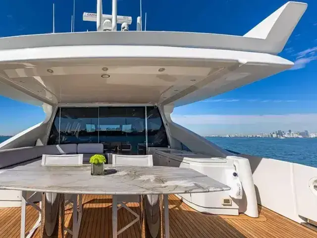 Azimut 86s